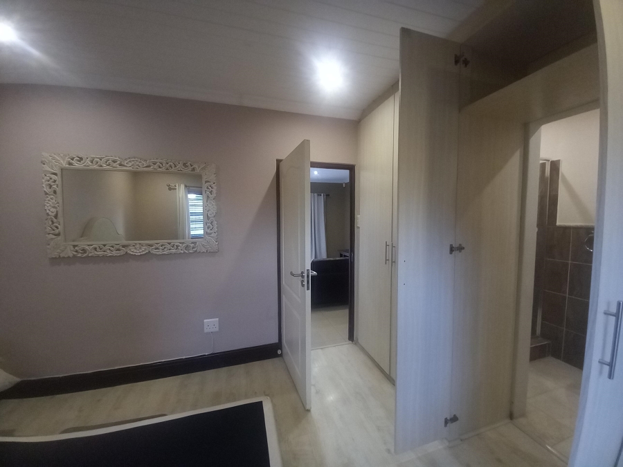 To Let 1 Bedroom Property for Rent in Parklands Western Cape